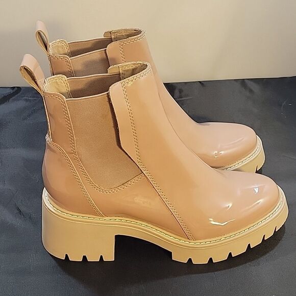 BRAND NEW DOLCE VITA CAFE PATENT HUEY LUG BOOTS - Picture 4 of 14